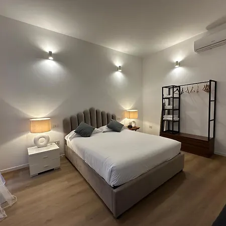 Elegant Steps From The Colosseum Appartement *