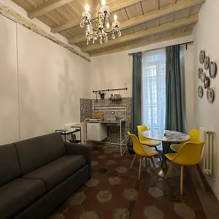 شقة Elegant Steps From The Colosseum *